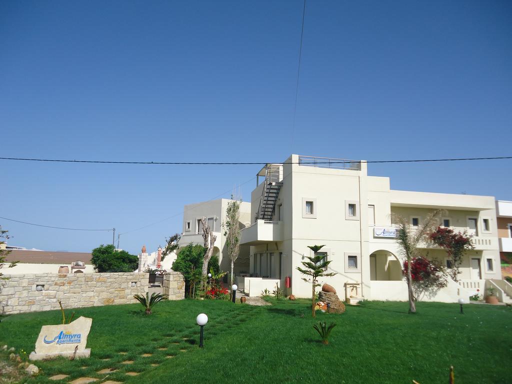 Almyra Apartments & Suites Sfáka Exteriér fotografie