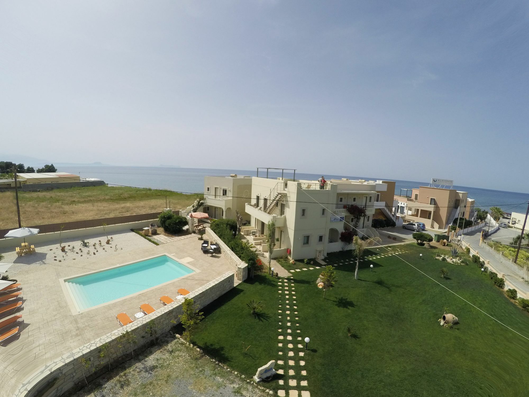 Almyra Apartments & Suites Sfáka Exteriér fotografie